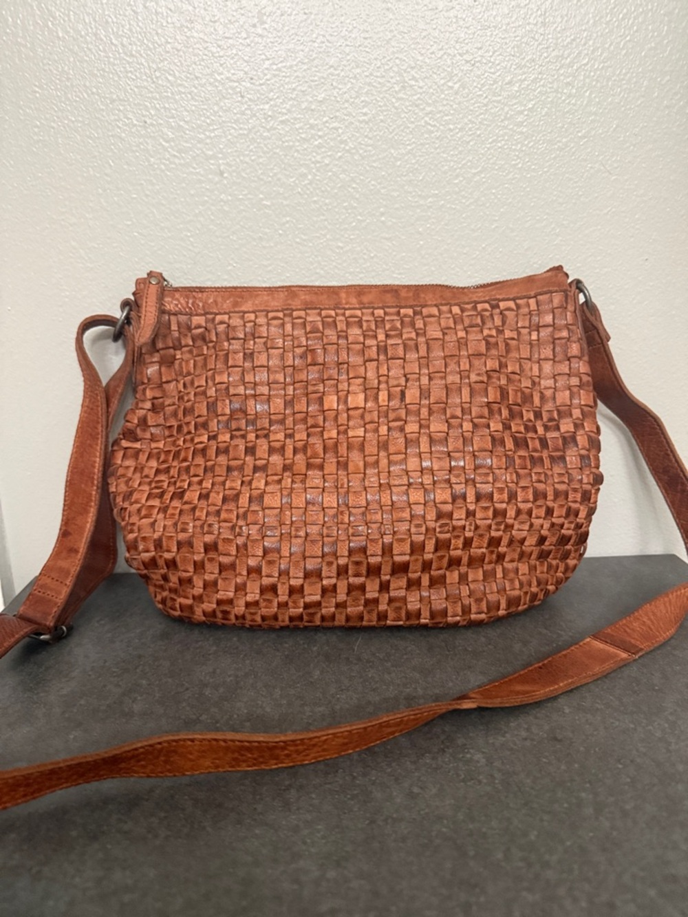 Preloved Vilenca Holland Woven Leather Crossbody Bag in Cognac